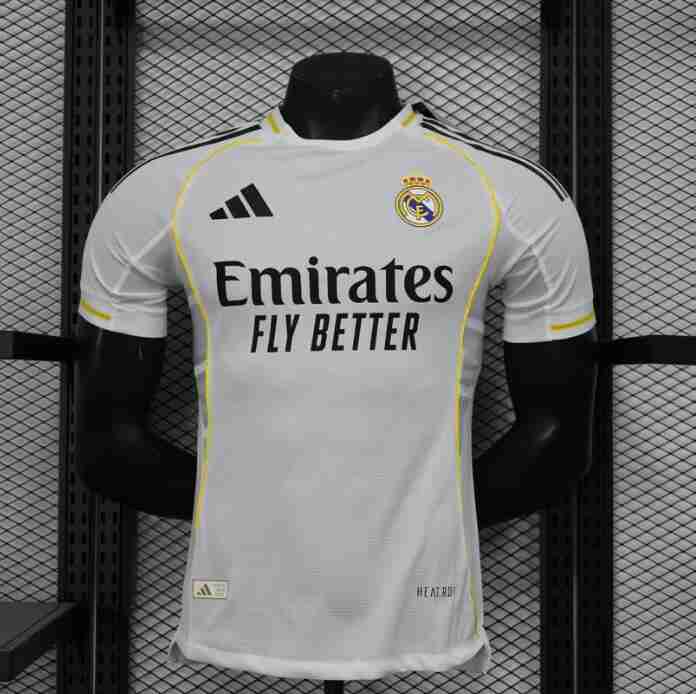 Versión Jugador Camiseta Primera Real Madrid 2025 2026