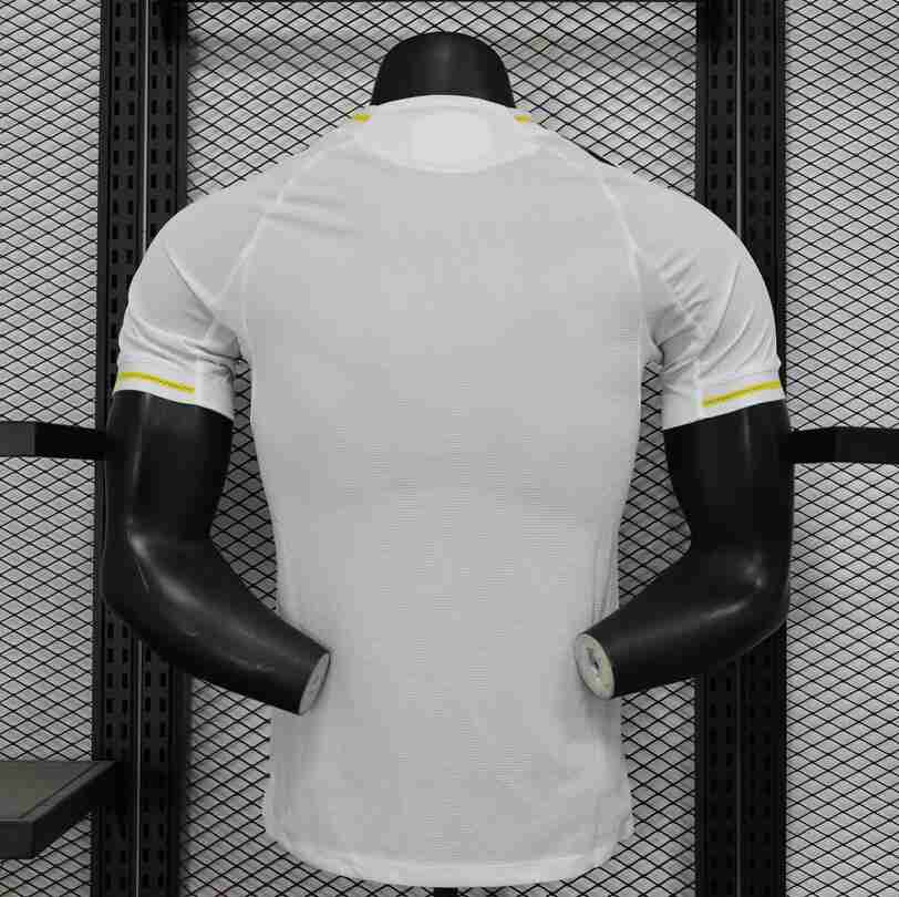 Versión Jugador Camiseta Primera Real Madrid 2025 2026_1