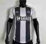 Versión Jugador Camiseta Primera Newcastle United 2025 2026