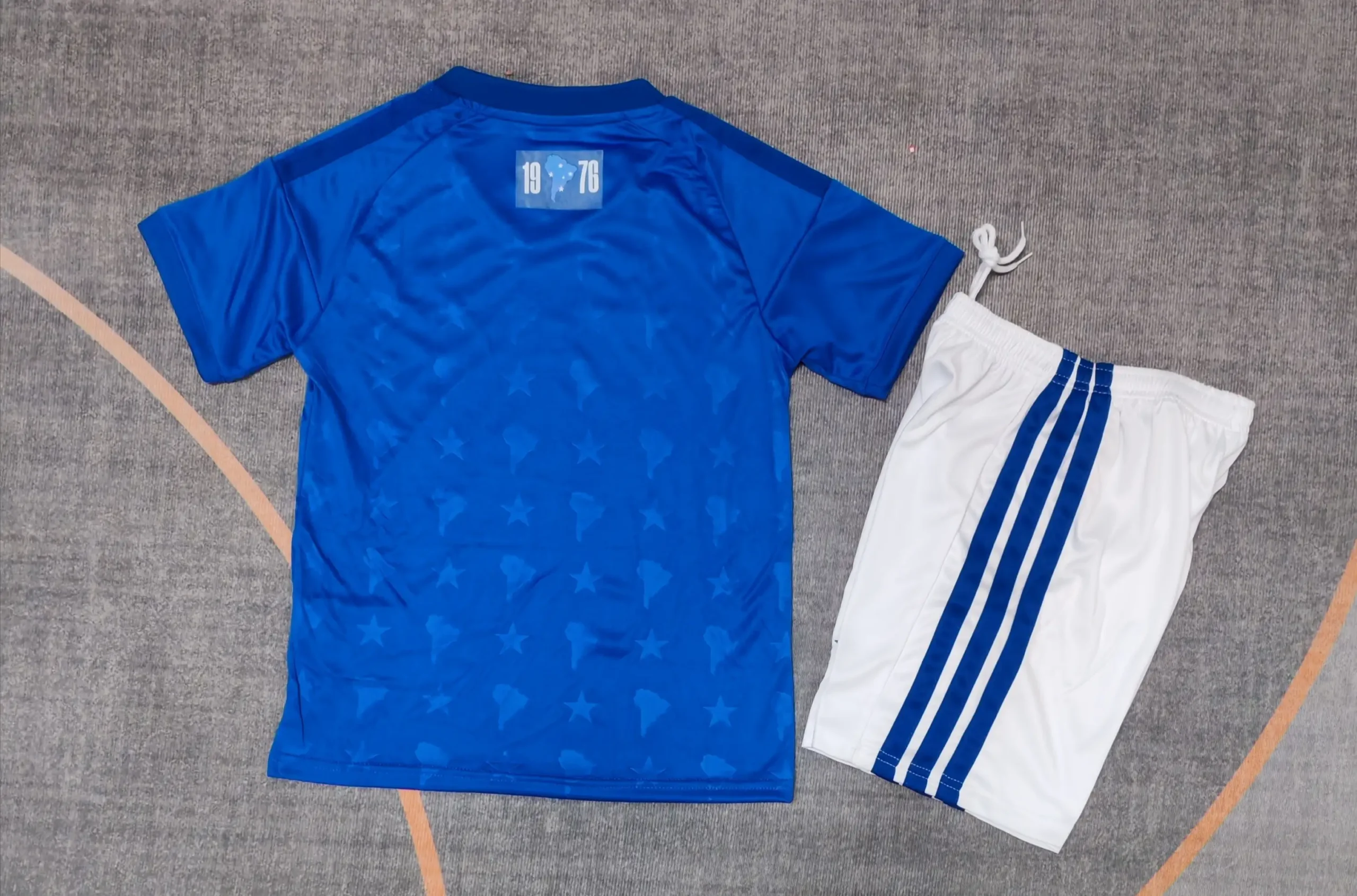 Camiseta Cruzeiro EC Conjunto Ninos Primera 2026 2027_1 Camiseta Cruzeiro EC Conjunto Niños Primera 2026 2027_1