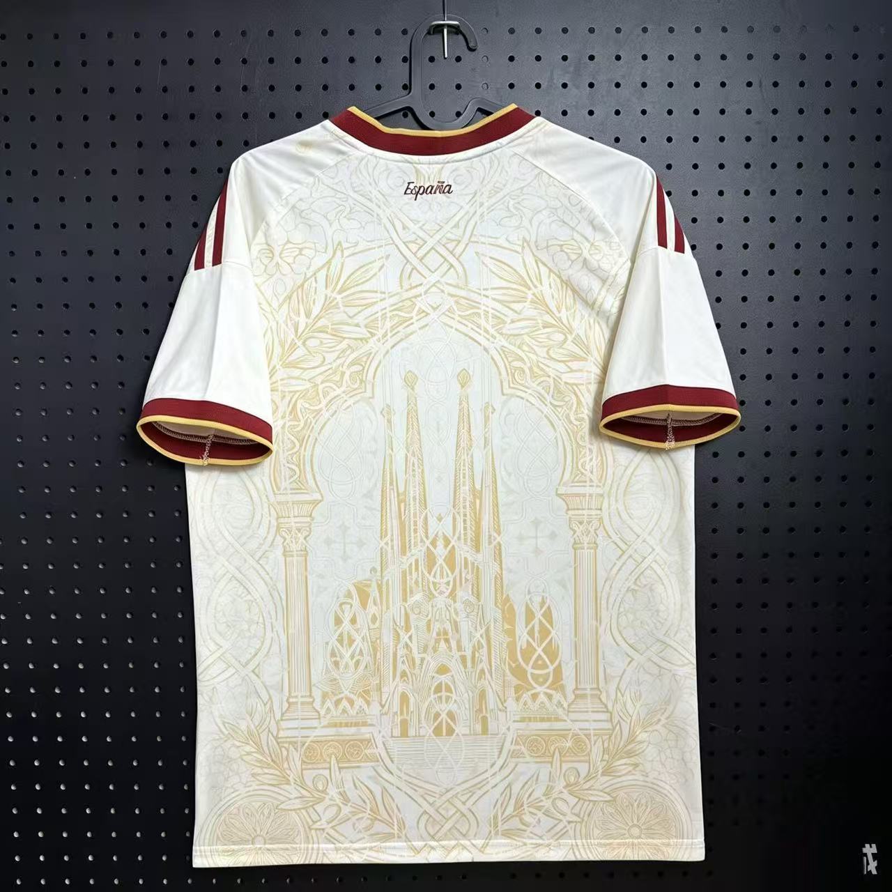 Camiseta Edición Conmemorativa España 2026 2027 Blanco-Versión Hincha_1 Camiseta Edición Conmemorativa España 2026 2027 Blanco-Versión Hincha_1