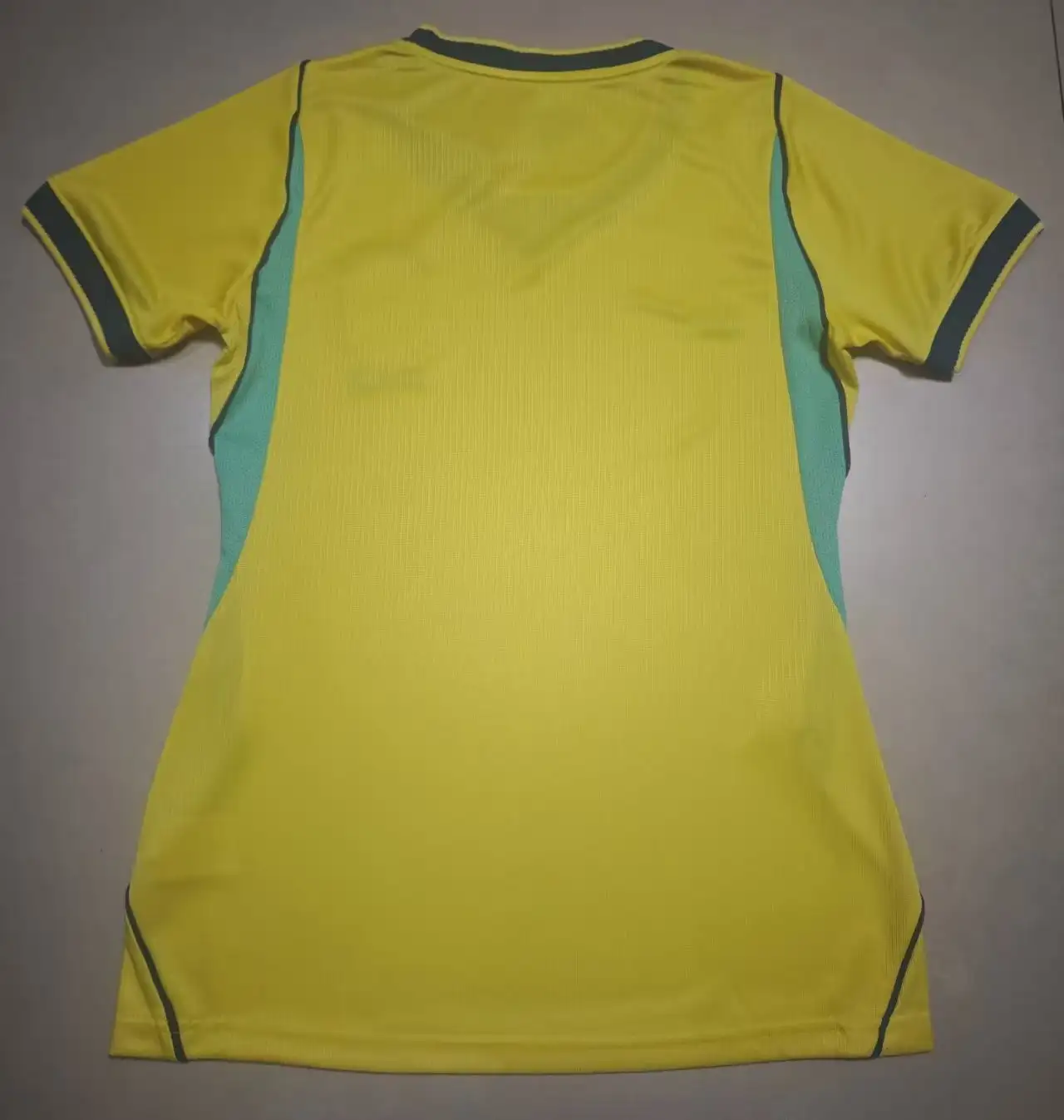 Camiseta Primera Brasil Mujer 2026 2027-Versión Hincha_1 Camiseta Primera Brasil Mujer 2026 2027-Versión Hincha_1