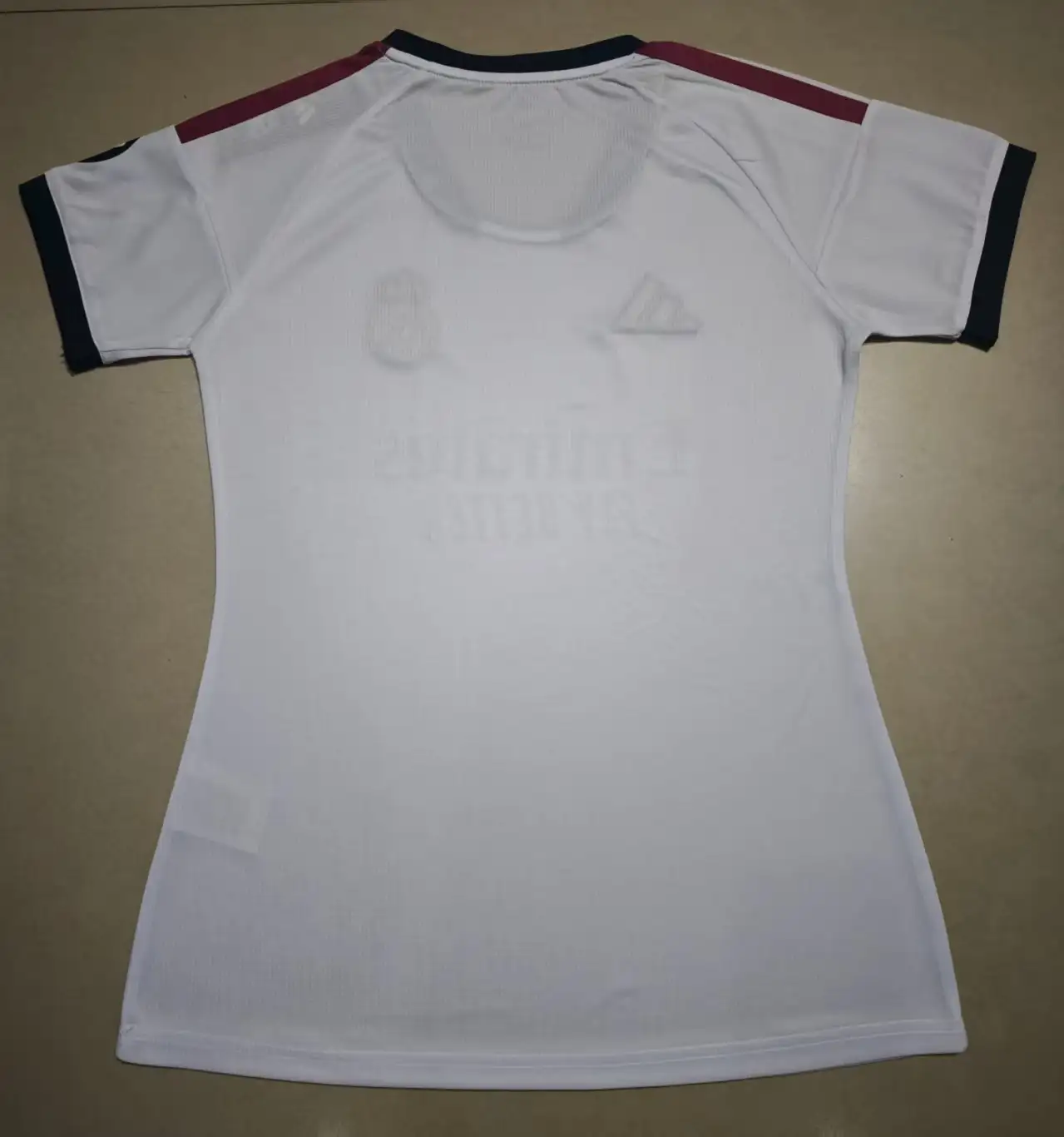 Camiseta Primera Real Madrid Mujer 2026 2027-Versión Hincha_1 Camiseta Primera Real Madrid Mujer 2026 2027-Versión Hincha_1